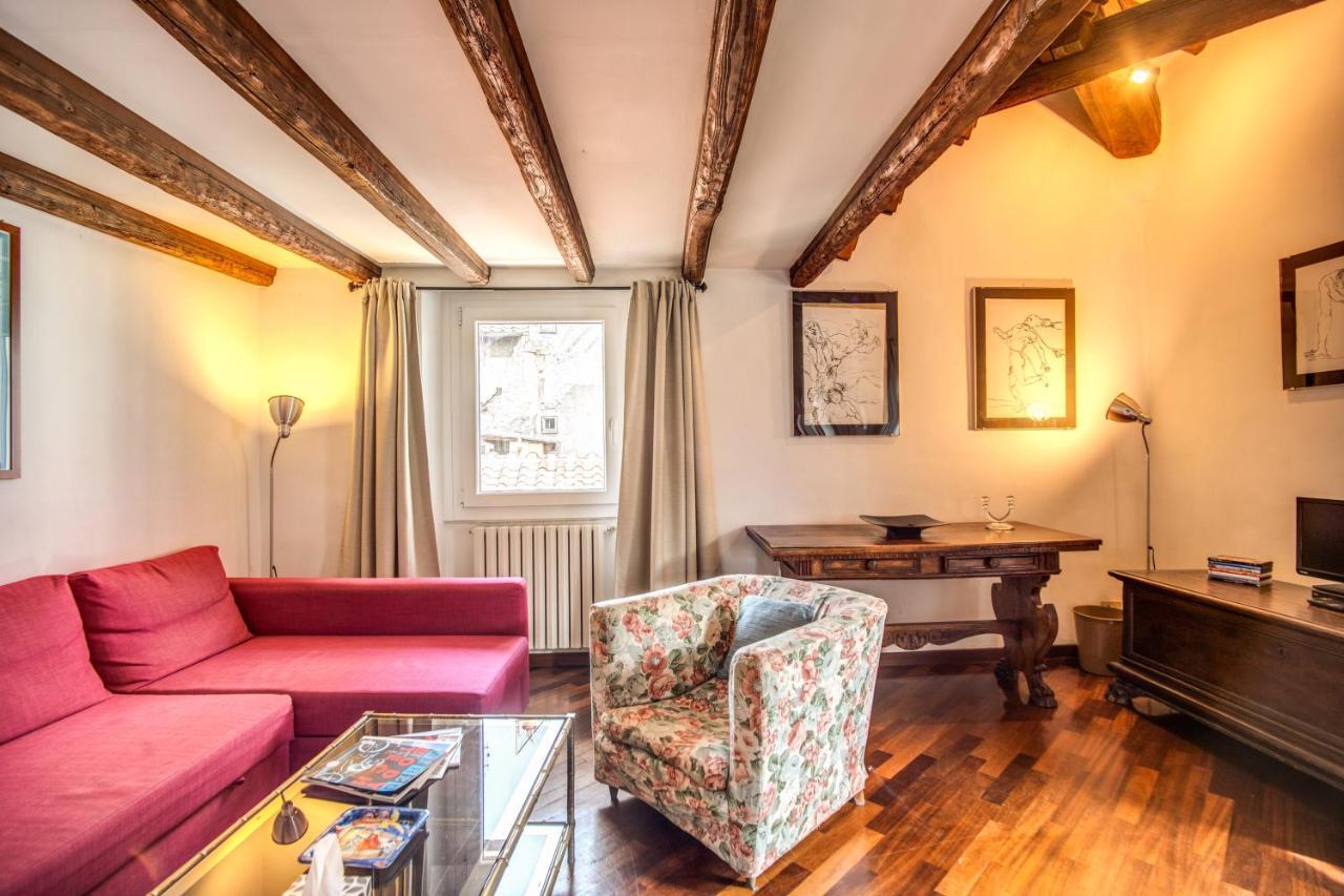 Lovely Attic With Private Terrace By Piazza Navona Rom