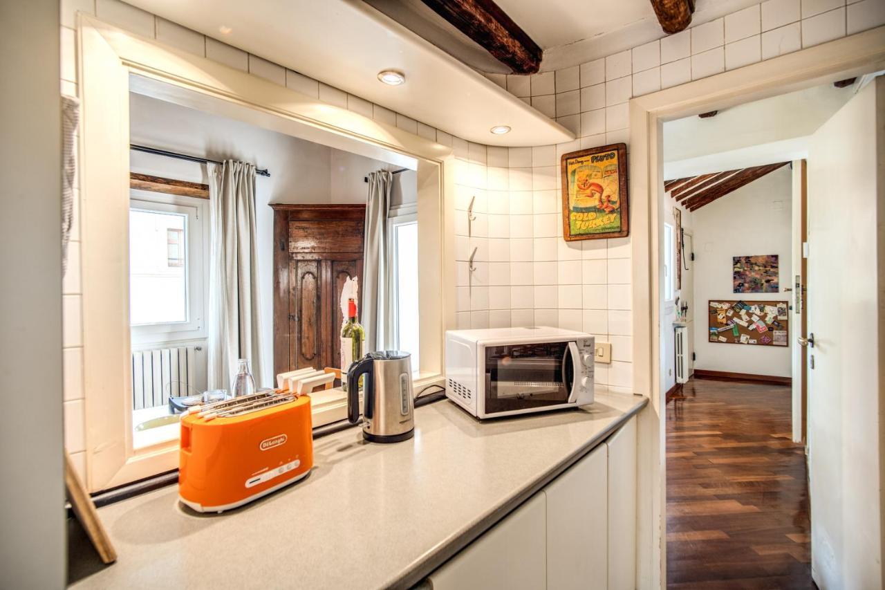 Cozy Attic With Terrace In Piazza Del Fico/navona *