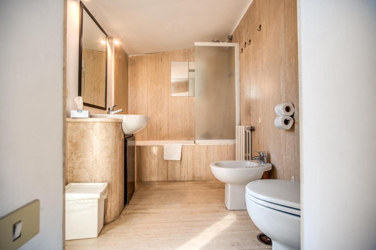 Apartment Lovely Attic With Private Terrace By Piazza Navona Rom