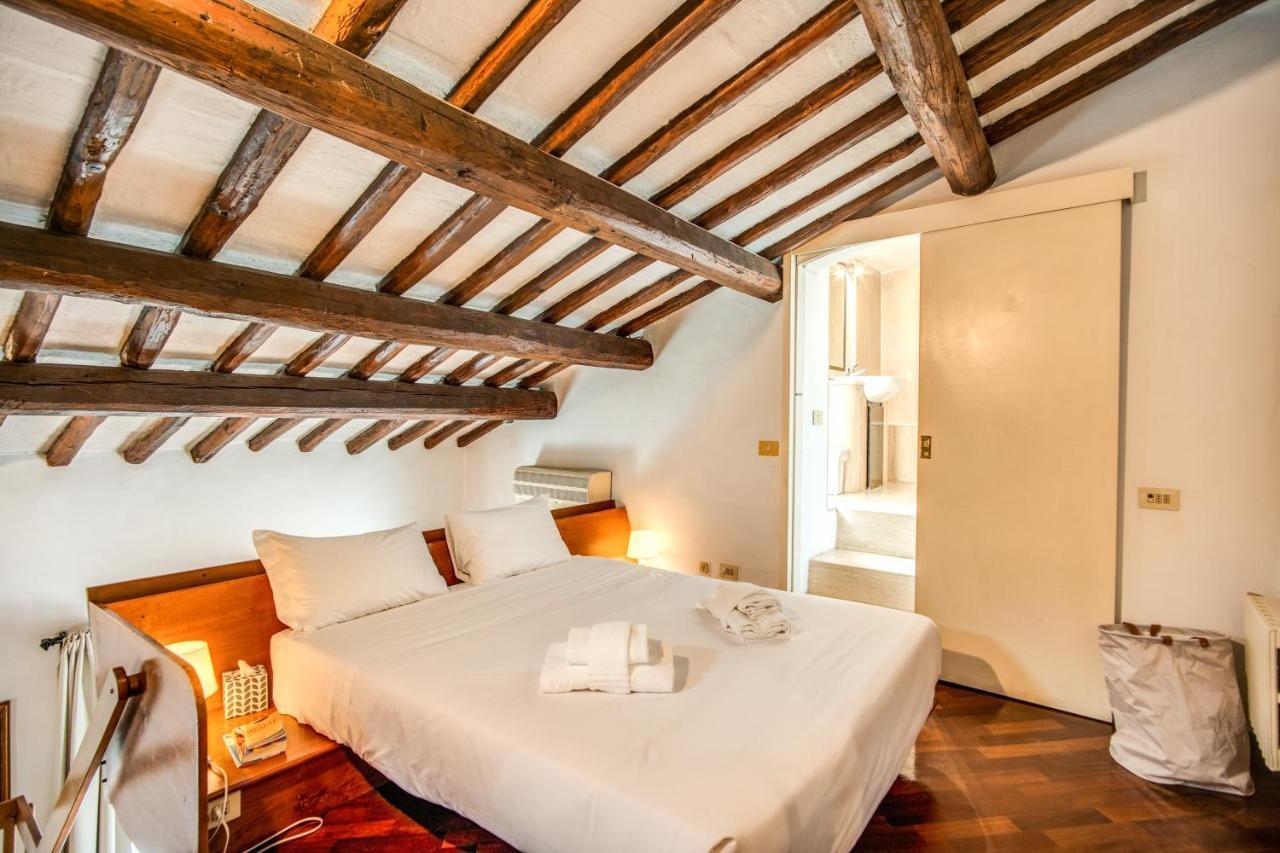Apartment Lovely Attic With Private Terrace By Piazza Navona Rom
