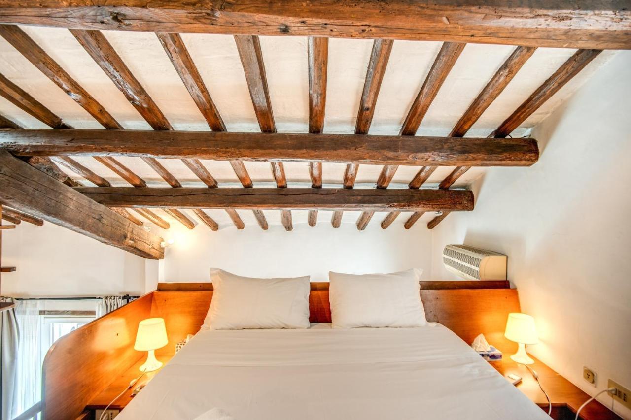 Lovely Attic With Private Terrace By Piazza Navona Apartment Rom